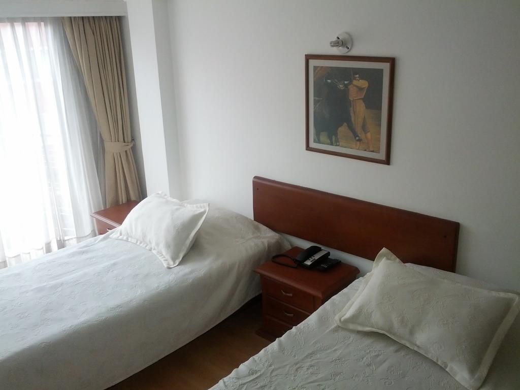 Hotel Alicante 波哥大 外观 照片